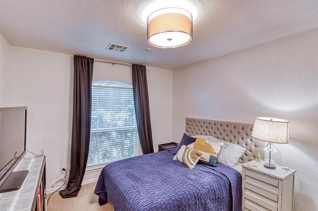 1633 Creekside Lane, Norman, OK 73071