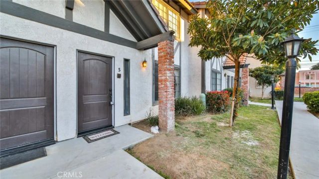 1013 W Linden Street 5, Riverside, CA 92507