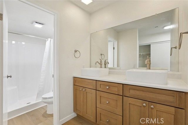 300 E Chestnut H-202, Santa Ana, CA 92701