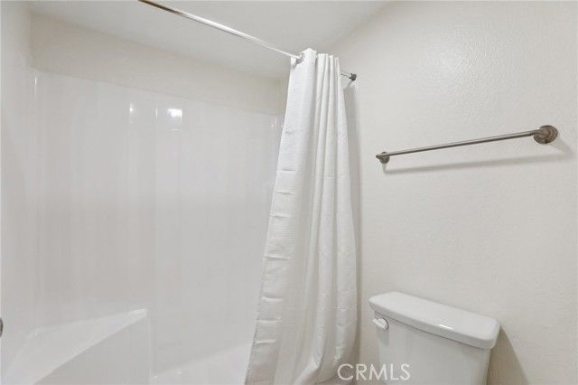 300 E Chestnut H-202, Santa Ana, CA 92701