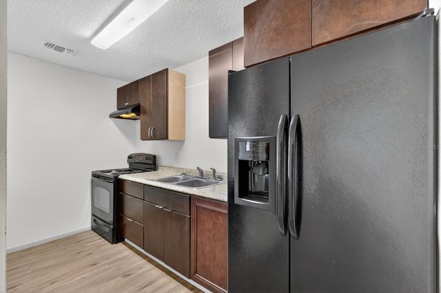 1060 E PATRICK CIRCLE, Daytona Beach, FL 32117