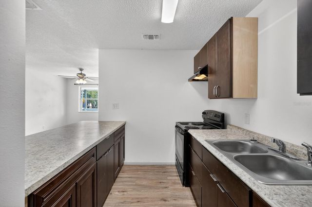 1060 E PATRICK CIRCLE, Daytona Beach, FL 32117