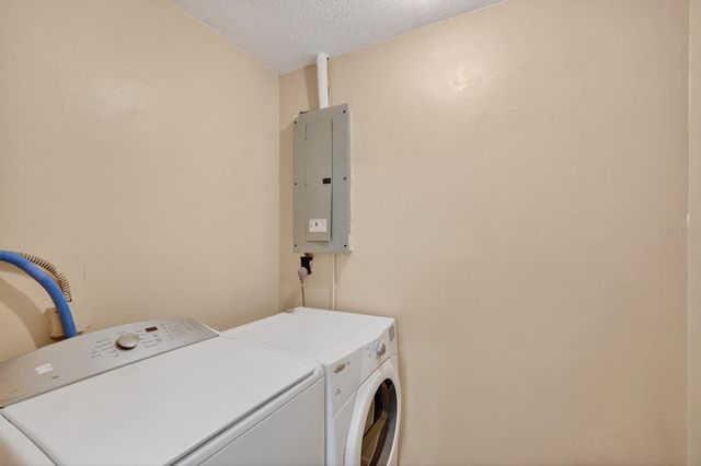 1060 E PATRICK CIRCLE, Daytona Beach, FL 32117