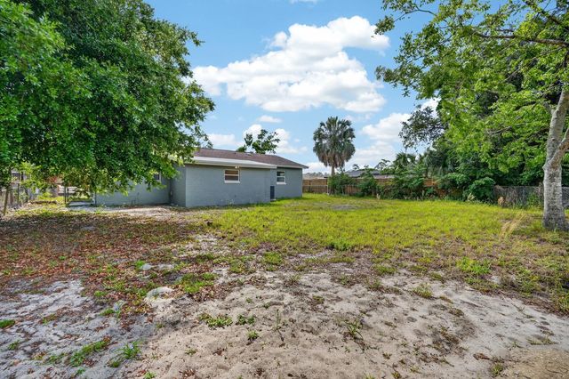 1060 E PATRICK CIRCLE, Daytona Beach, FL 32117