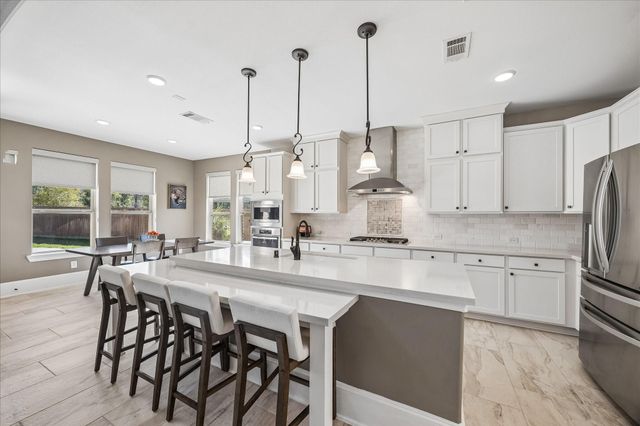 7 Alamito Canyon Place, The Woodlands, TX 77354