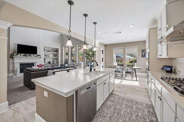 7 Alamito Canyon Place, The Woodlands, TX 77354