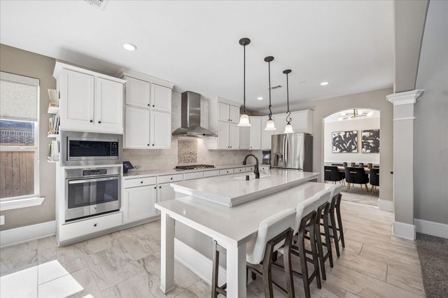 7 Alamito Canyon Place, The Woodlands, TX 77354