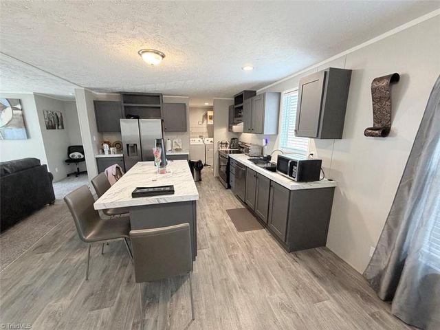 146 Ringwood Drive, Mount Airy, NC 27030