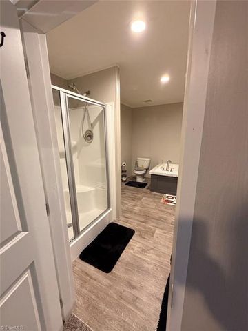 146 Ringwood Drive, Mount Airy, NC 27030