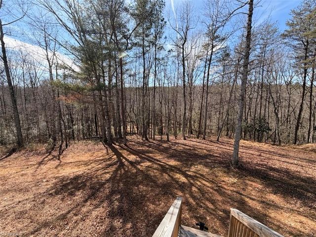 146 Ringwood Drive, Mount Airy, NC 27030