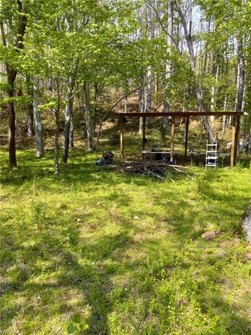 146 Ringwood Drive, Mount Airy, NC 27030