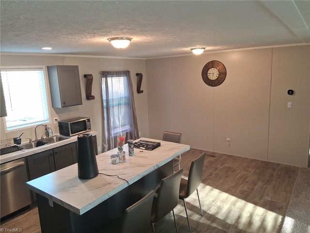 146 Ringwood Drive, Mount Airy, NC 27030