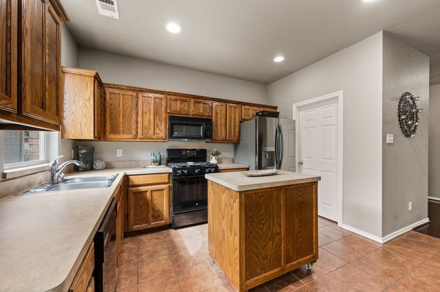 2656 Silver Hill Drive, Fort Worth, TX 76131