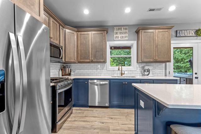 636 Raulston Falls Road, Jasper, TN 37347