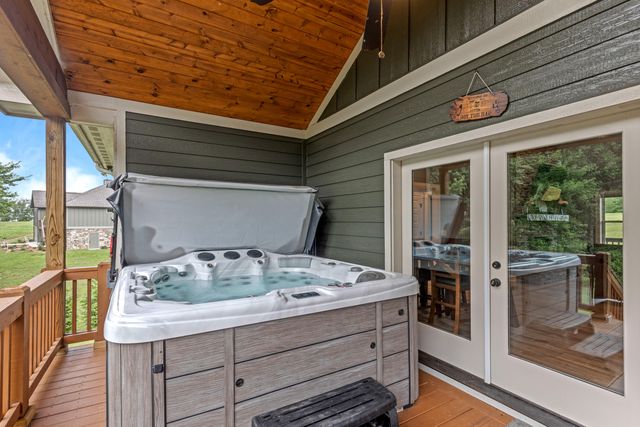 636 Raulston Falls Road, Jasper, TN 37347