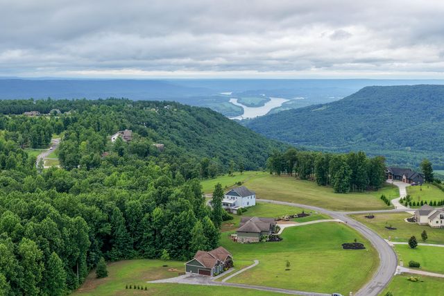 636 Raulston Falls Road, Jasper, TN 37347
