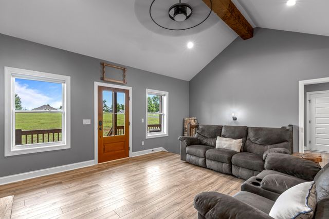 636 Raulston Falls Road, Jasper, TN 37347