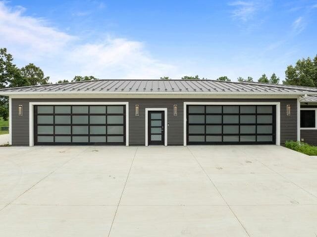 W3830 Scotch Bush ROAD, Elkhorn, WI 53121