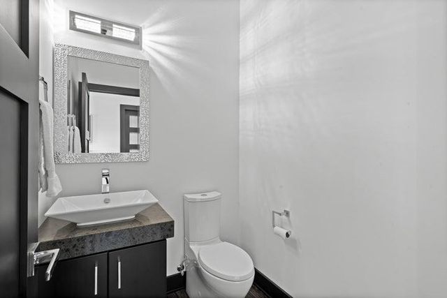 W3830 Scotch Bush ROAD, Elkhorn, WI 53121