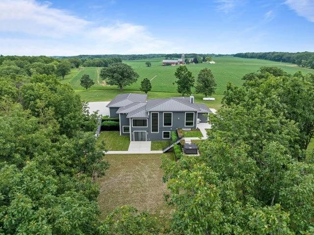 W3830 Scotch Bush ROAD, Elkhorn, WI 53121