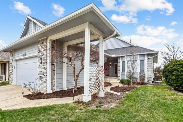 8111 E Windwood Circle, Wichita, KS 67226