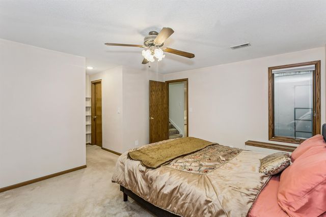 8111 E Windwood Circle, Wichita, KS 67226