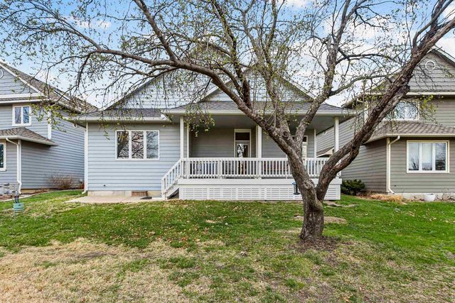 8111 E Windwood Circle, Wichita, KS 67226