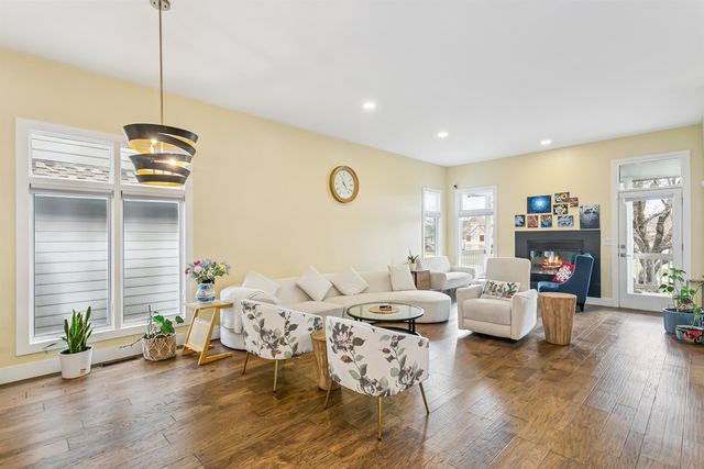 8111 E Windwood Circle, Wichita, KS 67226