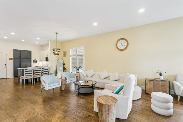 8111 E Windwood Circle, Wichita, KS 67226