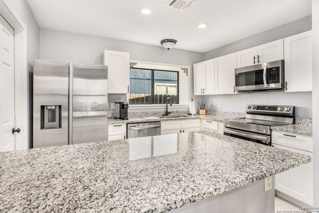 9807 sugarloaf, San Antonio, TX 78245