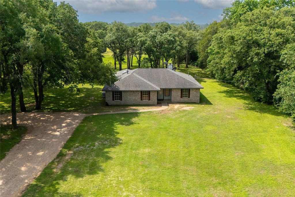 3011 CR 314, Rockdale, TX 76567