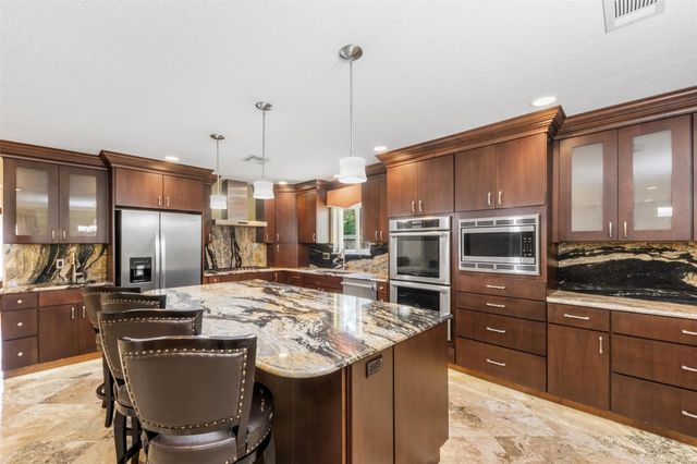 2214 Lakeville Drive, Kingwood, TX 77339