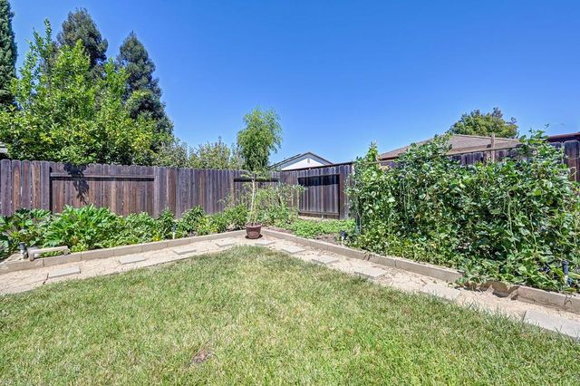 3120 Spinning Rod Way, Sacramento, CA 95833