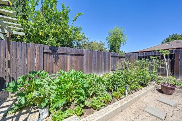 3120 Spinning Rod Way, Sacramento, CA 95833