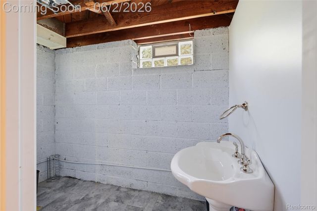 4541 Woodhall Street, Detroit, MI 48224