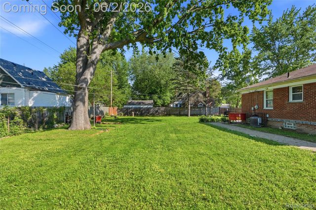 4541 Woodhall Street, Detroit, MI 48224