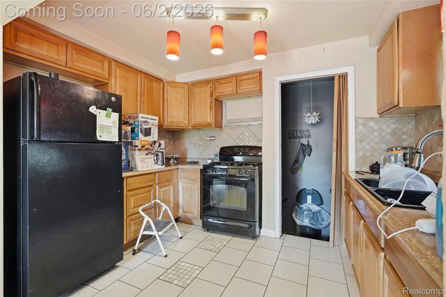 4541 Woodhall Street, Detroit, MI 48224