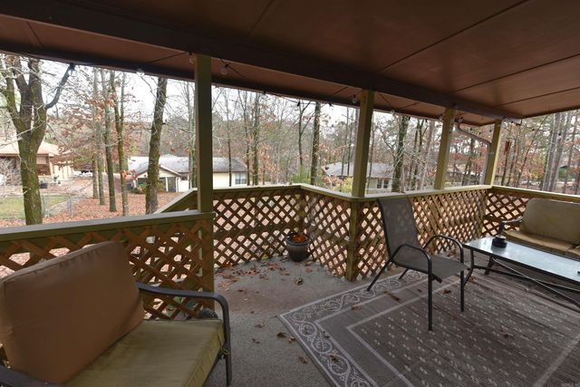 135 Dunn Hollow Dr, Fairfield Bay, AR 72088