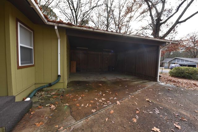 135 Dunn Hollow Dr, Fairfield Bay, AR 72088