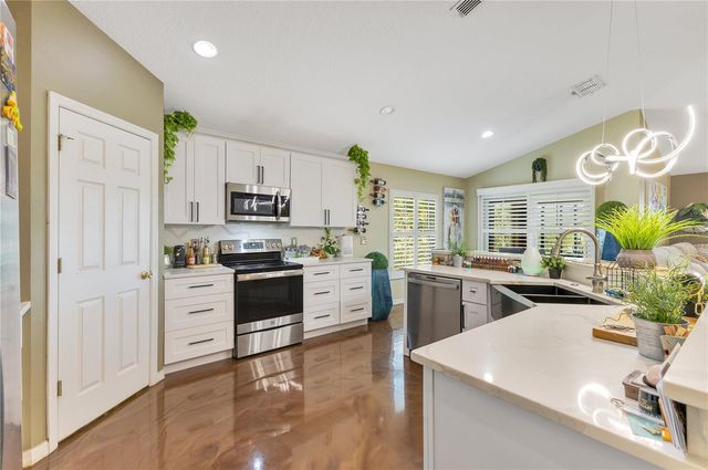 2717 EAGLE CANYON DRIVE S, Kissimmee, FL 34746