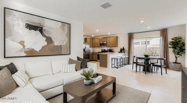 9629 W FAIRMOUNT Avenue, Phoenix, AZ 85037