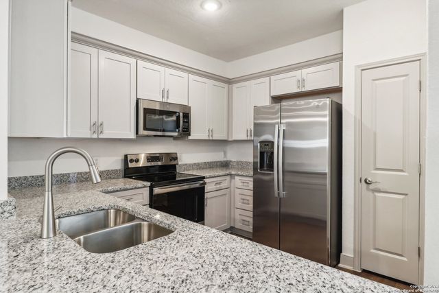 7513 Briarwood Pass, San Antonio, TX 78252