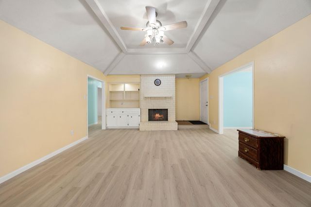 13206 Sharpbill Drive, Houston, TX 77083
