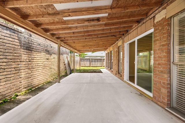 13206 Sharpbill Drive, Houston, TX 77083