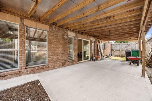 13206 Sharpbill Drive, Houston, TX 77083