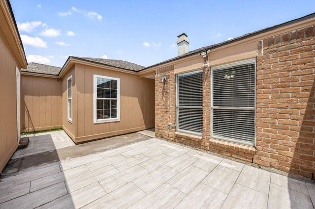 13206 Sharpbill Drive, Houston, TX 77083