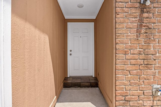 13206 Sharpbill Drive, Houston, TX 77083