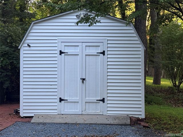70 Rinaldo Road, Northport, NY 11768