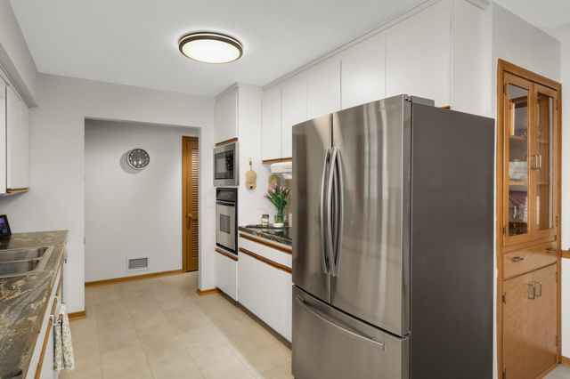 8190 Duluth Street, Golden Valley, MN 55427