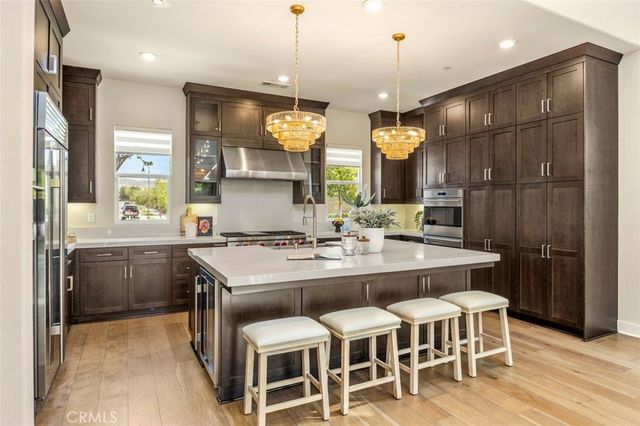 88 Iluna, Irvine, CA 92618